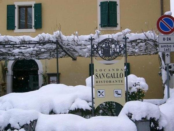 Locanda San Gallo Hotel Moggio Udinese Exterior photo